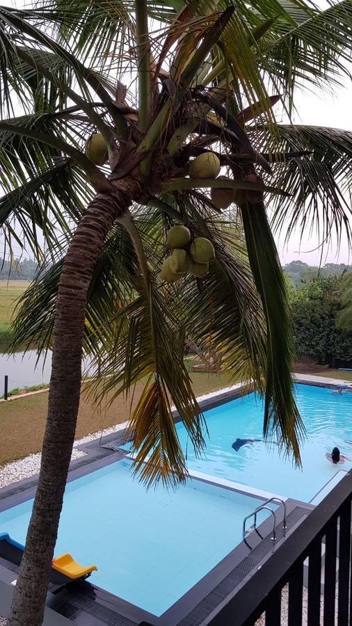 Grand Riverine Kotugoda Bagian luar foto